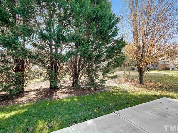 Building Photo - 404 Sawgrass Hill Ct