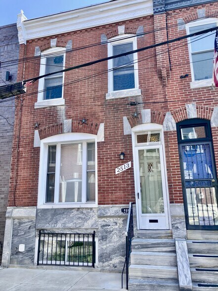 Primary Photo - 2513 S Mole St