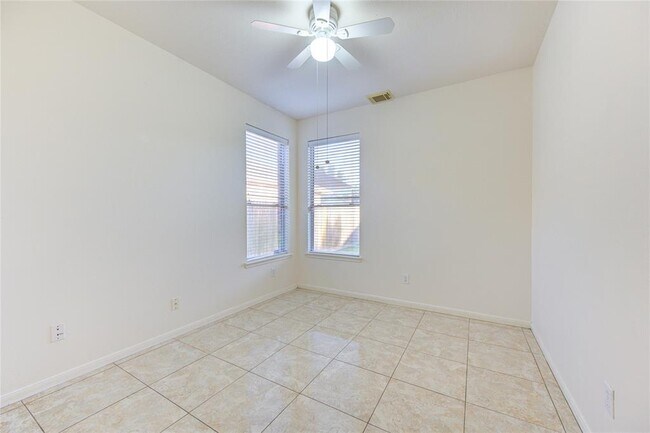 Building Photo - 21735 Oakbridge Park Ln