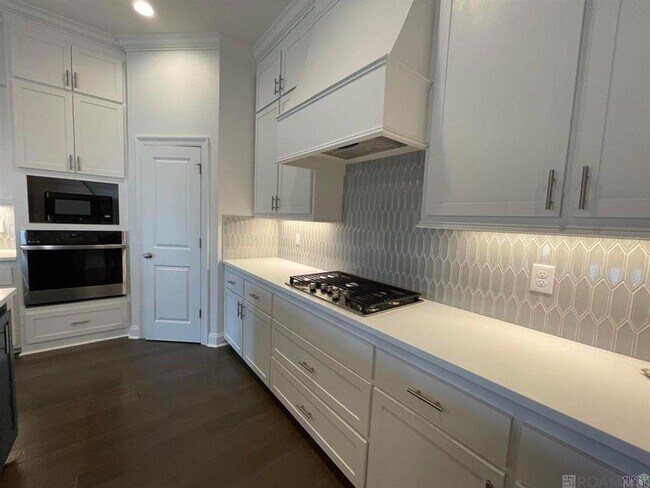 Building Photo - 7508 Griffon Dr