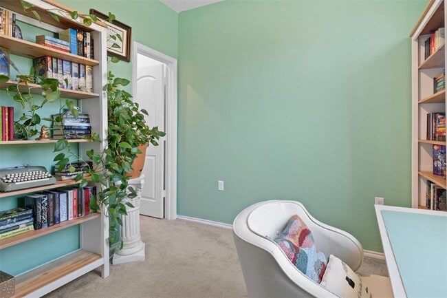 Building Photo - 6809 Ellsworth Walk