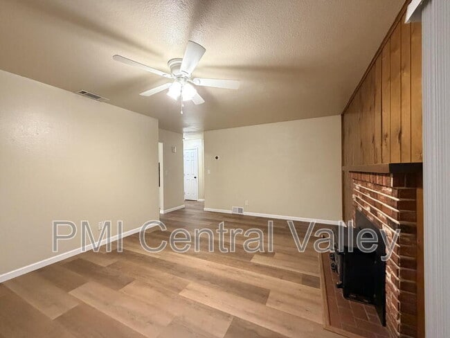 Building Photo - 1280 Dodd Ct