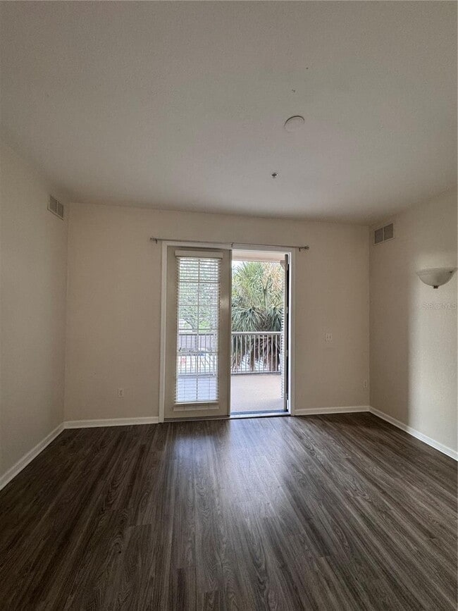 Building Photo - 3001 Greystone Loop
