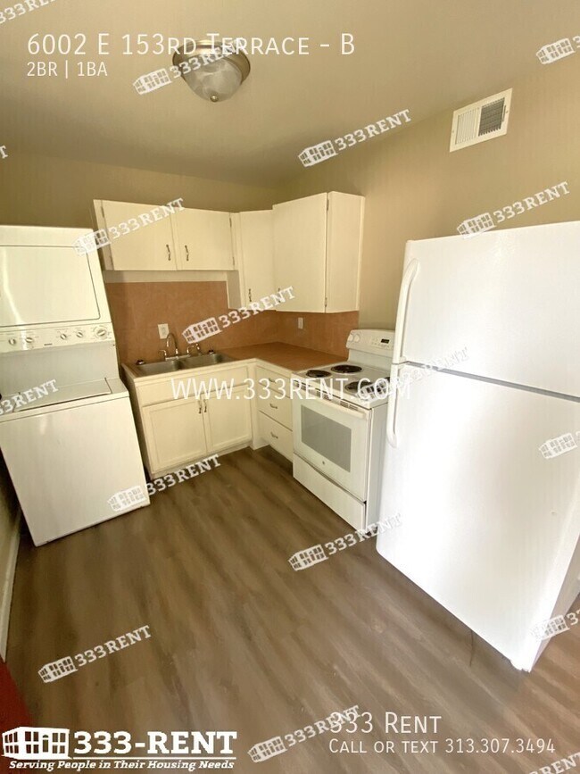 Building Photo - 6002 E 153 Terrace