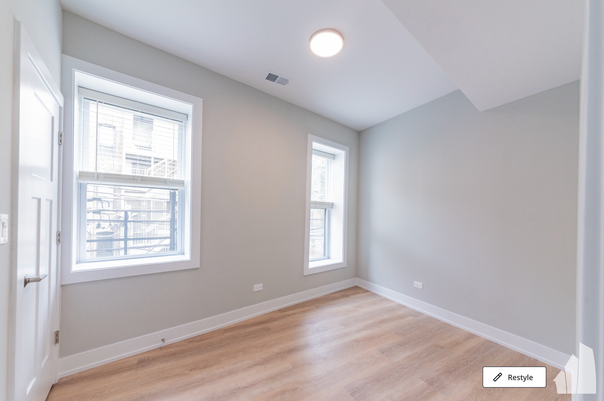 Building Photo - 437 W Belden Ave