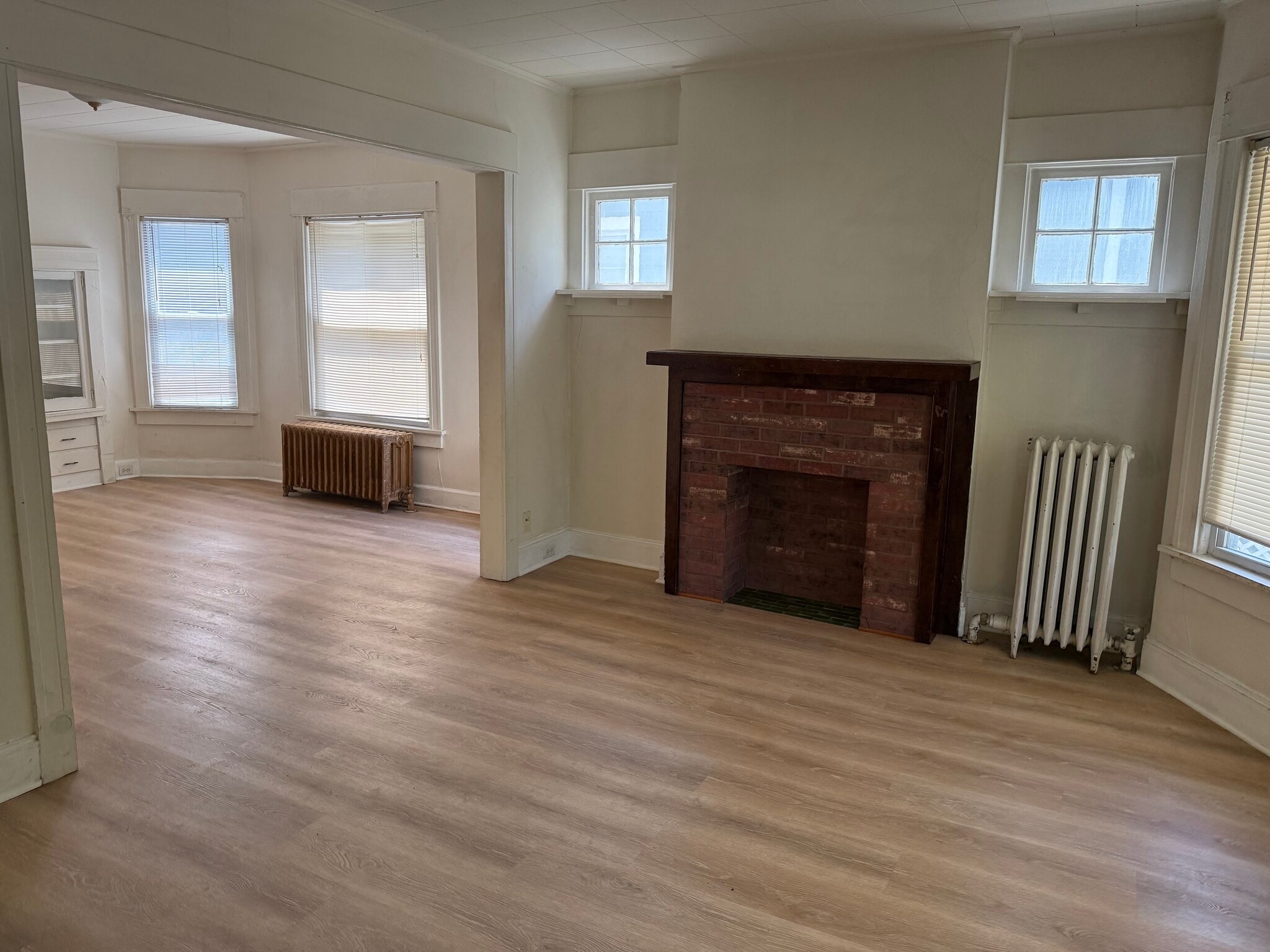 Building Photo - 2744 N Murray Ave