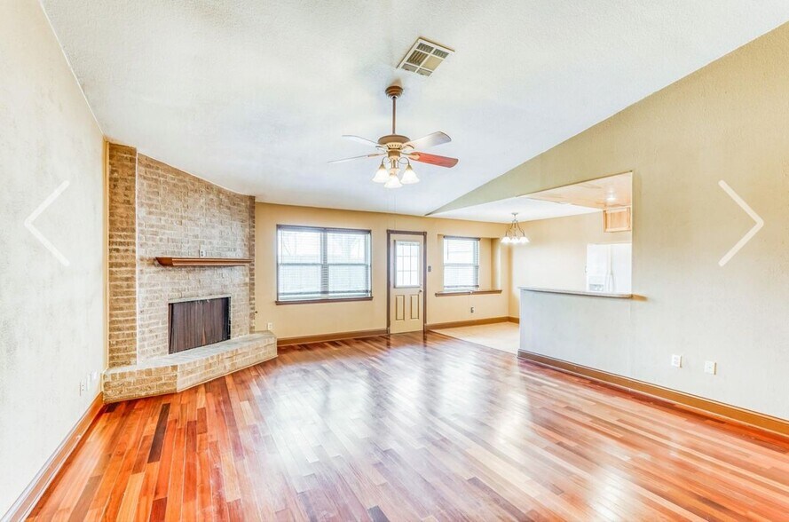 Building Photo - 21611 Glenbranch Dr