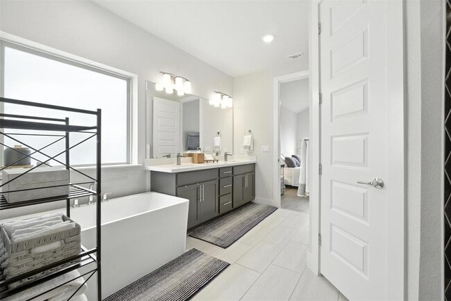 Building Photo - 7725 Boyd Hvn Dr