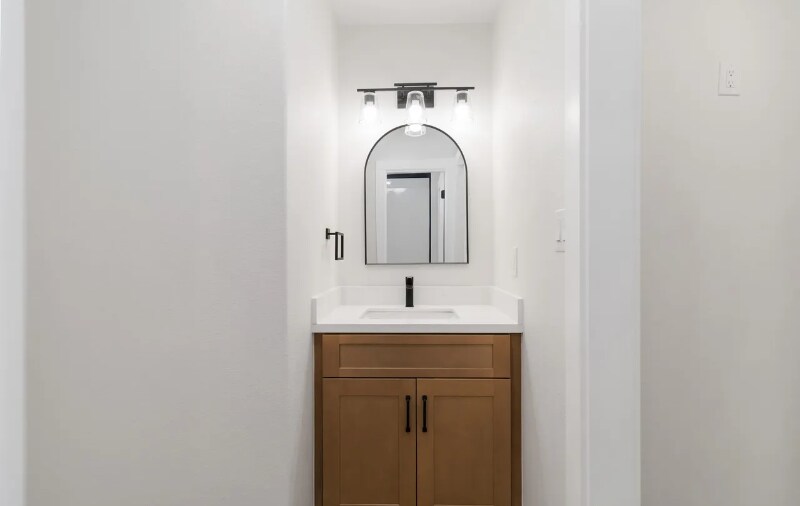 Building Photo - 237 Carle Ave