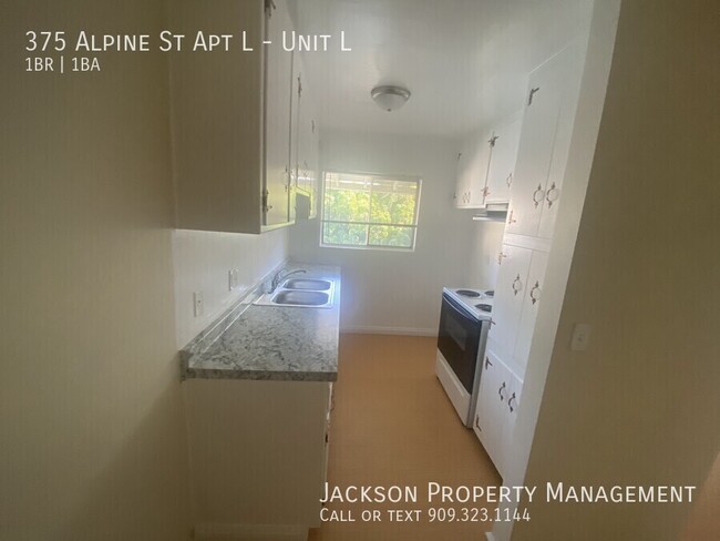 Building Photo - One bedroom Apartment located in Upland