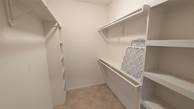 Building Photo - 412 Cordell St