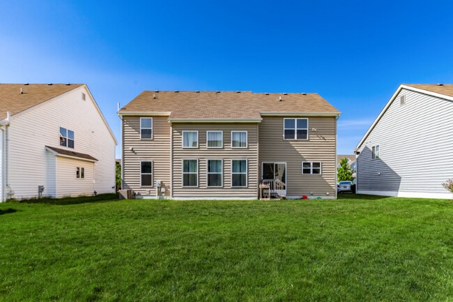 Building Photo - 4165 Freesia Dr