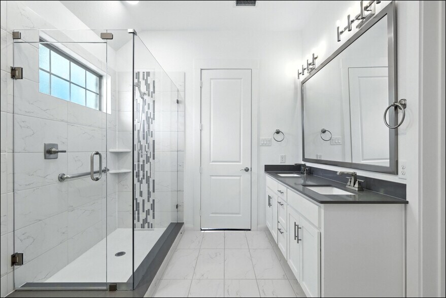 Building Photo - 2284 Bower Ln