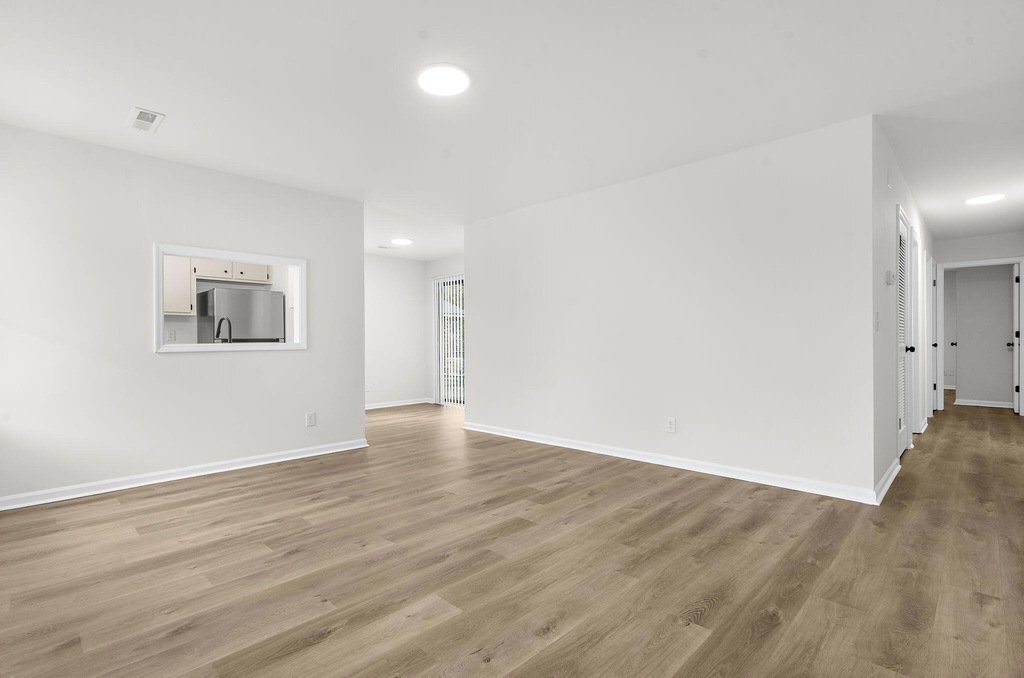 Building Photo - 127 Cedar Grove Dr