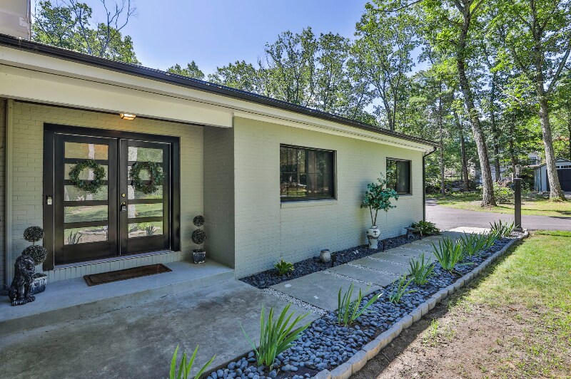 Building Photo - 82 Pelham Rd