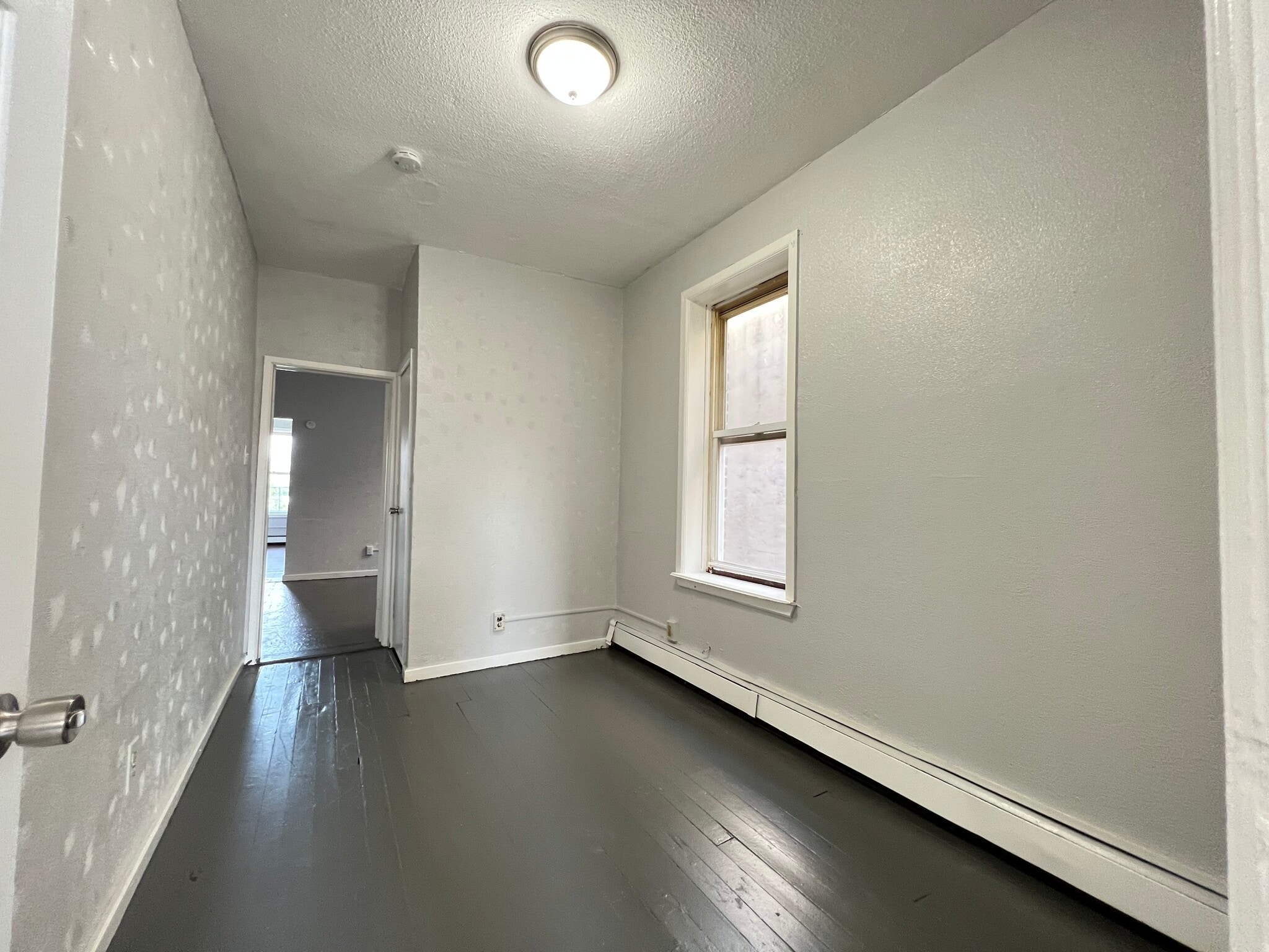 41 Grant Ave 3R - 39 Grant Ave