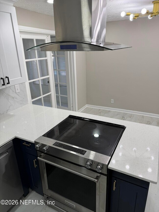 Building Photo - 85064 Radio Ave