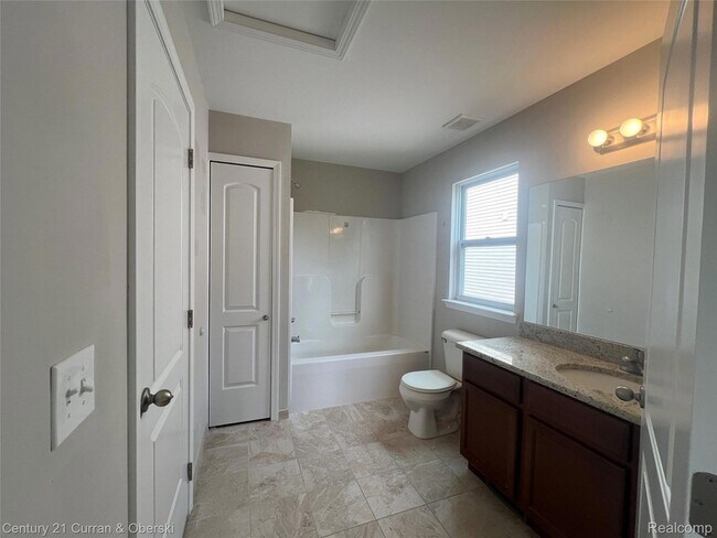 Building Photo - 3493 Silver Stone Dr