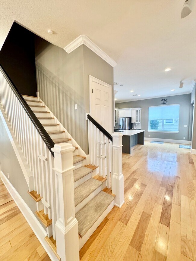 Building Photo - LUXURY RENTAL In Maitland - Winter Park Ar...