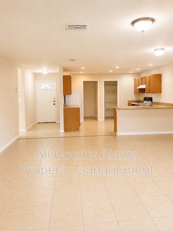 Building Photo - 8129 Morning Grove