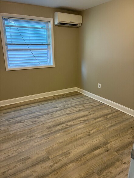 Building Photo - 4919 A St SE