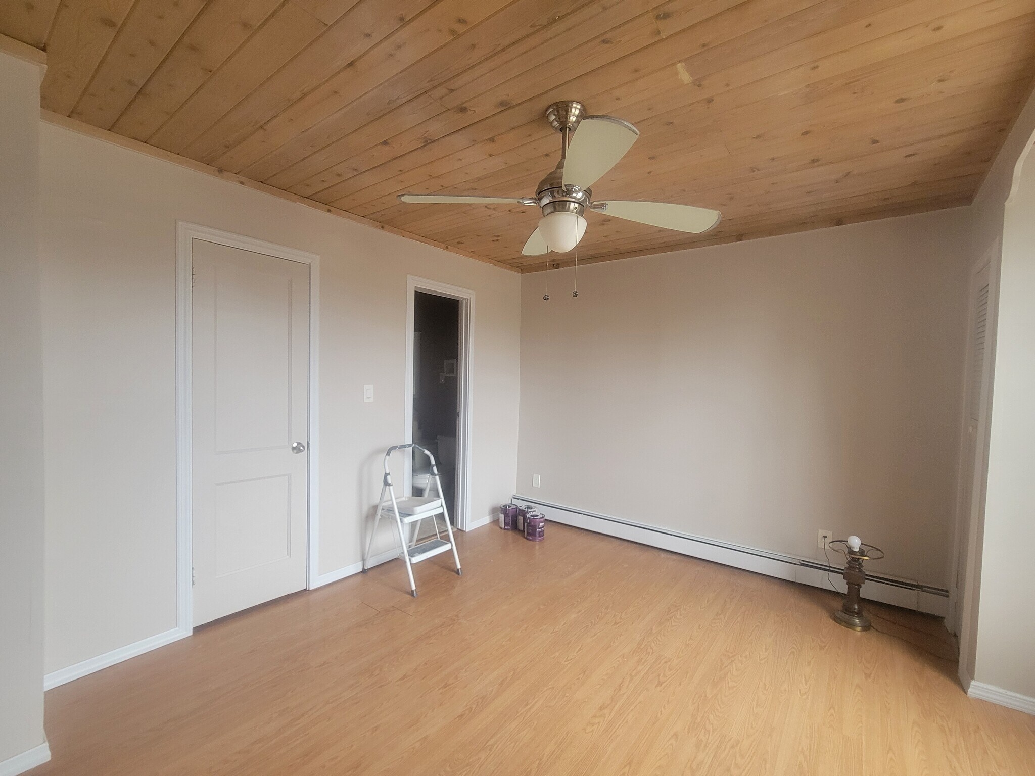 Another pic of Master Bedroom - 22 Loughlin Dr