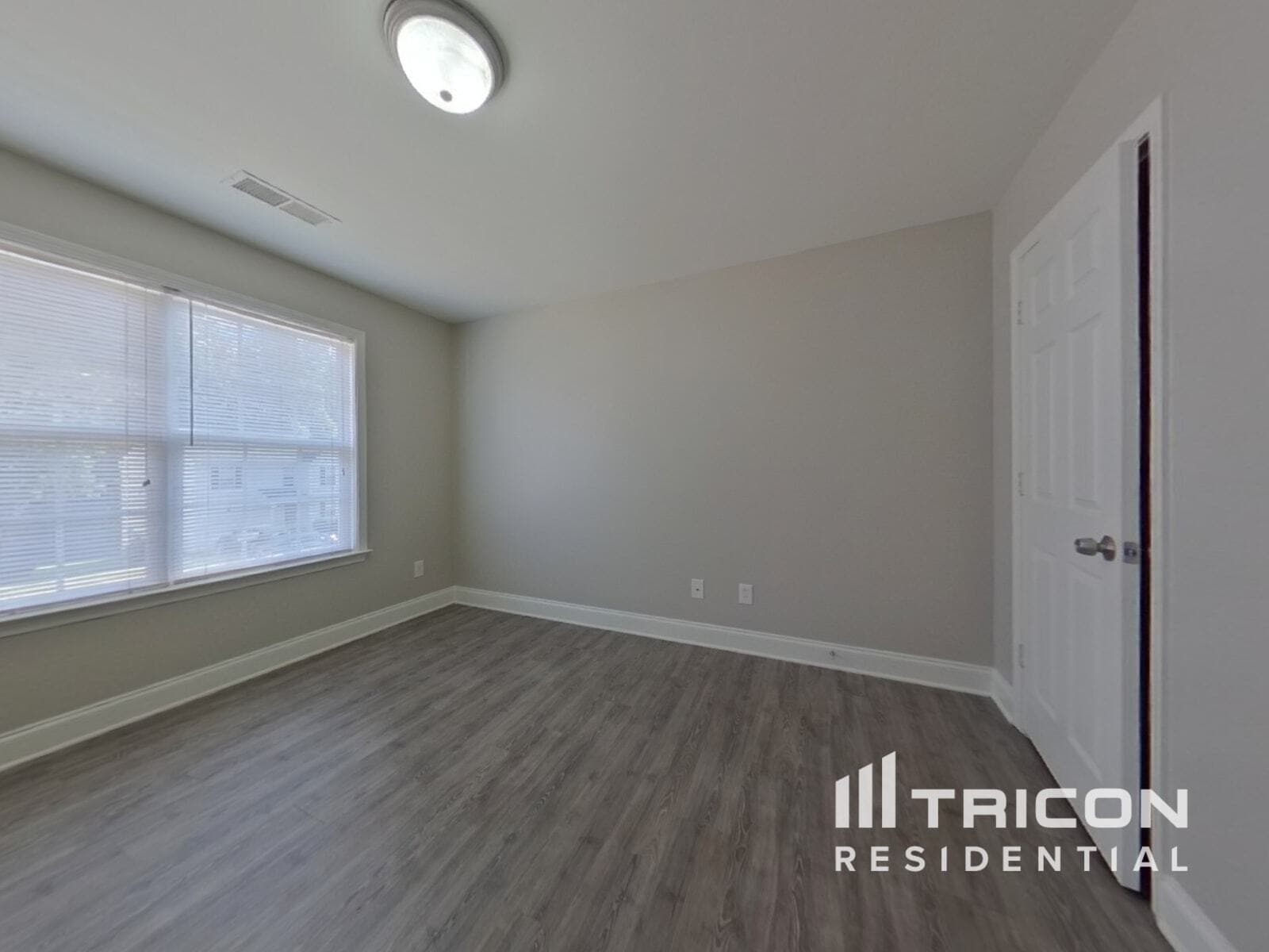 Building Photo - 2538 Terra Dr