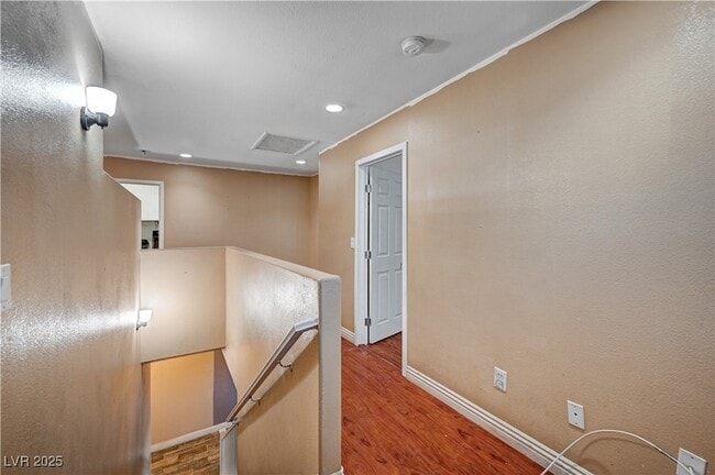 Building Photo - 5674 Diamond Palm Ct