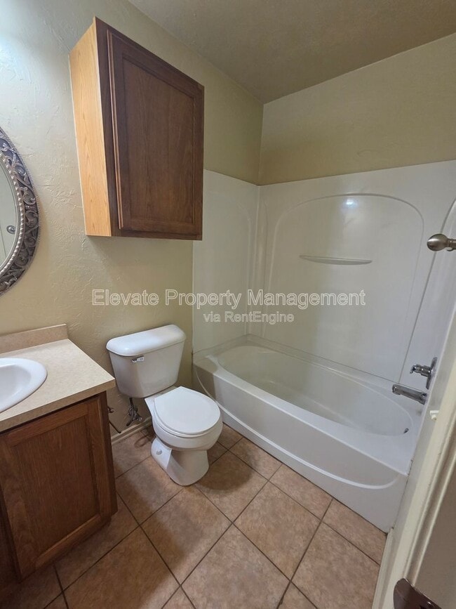 Building Photo - 913 West Prairie Wind Way