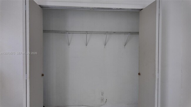 Building Photo - 9815 SW 51st Terrace