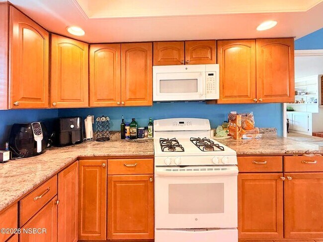 Building Photo - 109 Hercules Ave