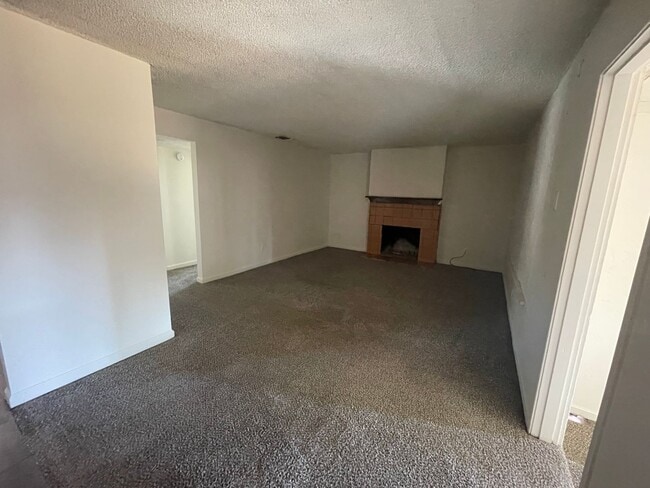 Building Photo - 3 Bedroom Home in Citrus Heights in a Cul ...