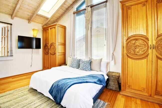 Building Photo - 1445-47 Neptune Ave