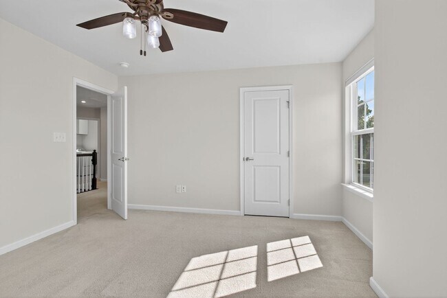 Building Photo - Beautiful 3-Bedroom Home in Virginia Beach...