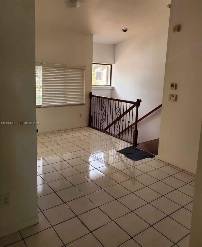Building Photo - 9791 SW 138th Ave