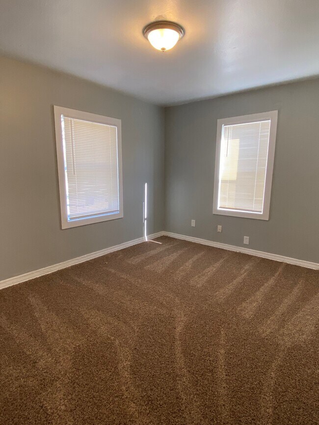 Building Photo - 1326 NW 100th St