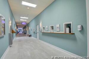 Building Photo - 185 Normandy Ln