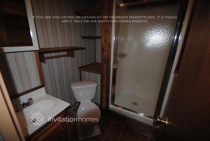 Building Photo - 2000 Holly Cove Rd