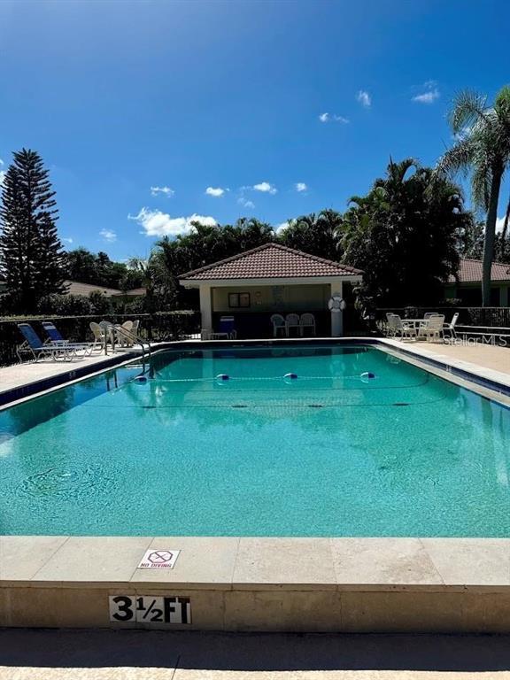 Building Photo - 5033 Vivienda Way