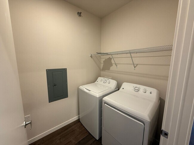 Building Photo - Northern Point Apartments