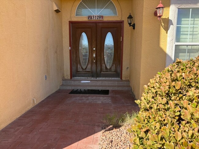 Building Photo - EASTSIDE HOME FOR RENT IN "THE TIERRAS"