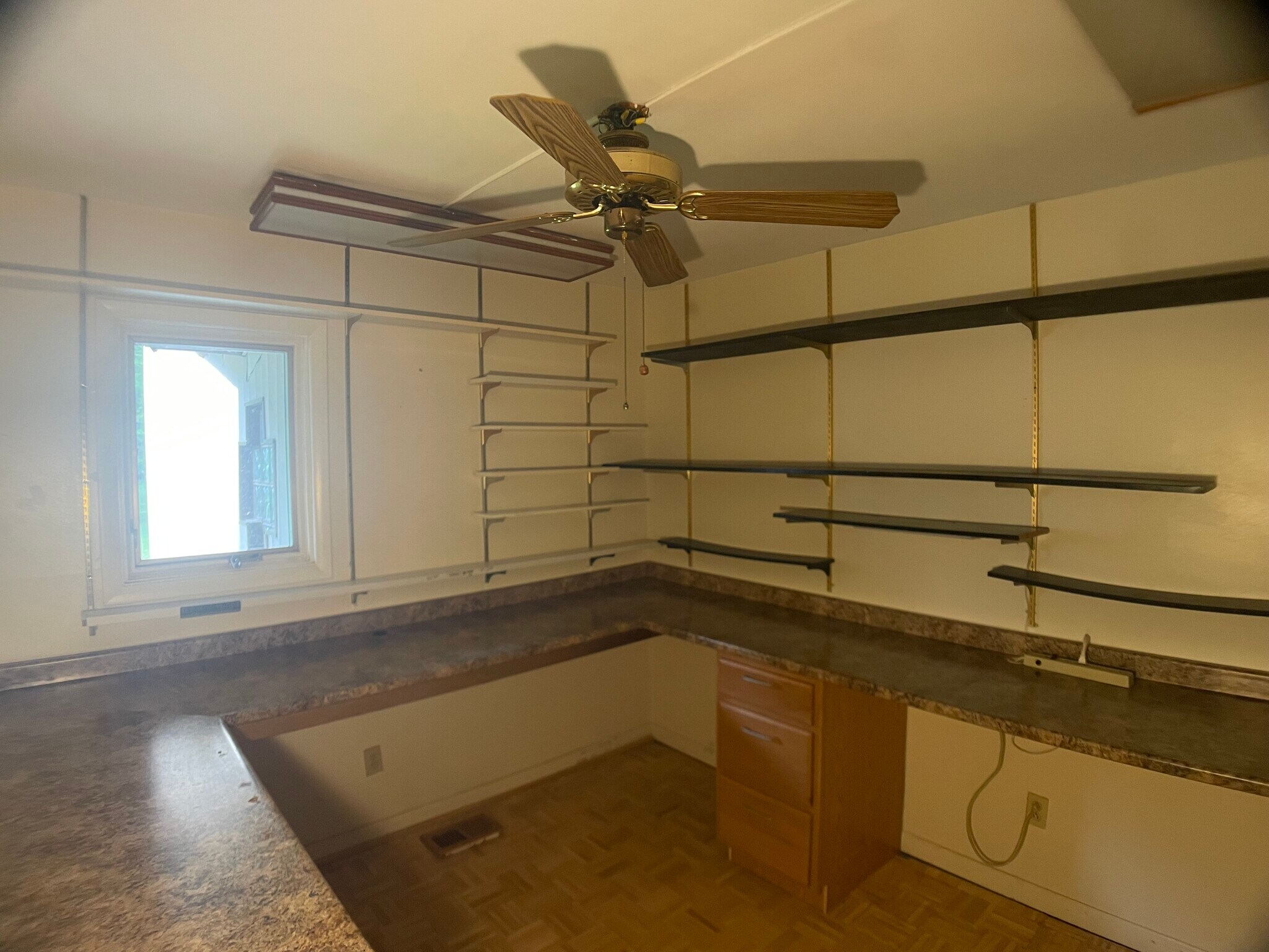 Office -bonus room - 5344 Hagewa Dr