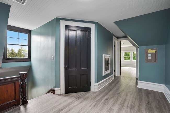 Building Photo - 1 Franklin Pl