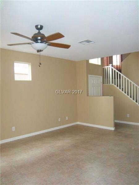 Building Photo - 3761 Hollycroft Dr