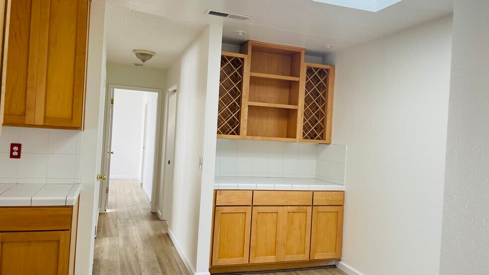 Building Photo - 126 Serra Ct