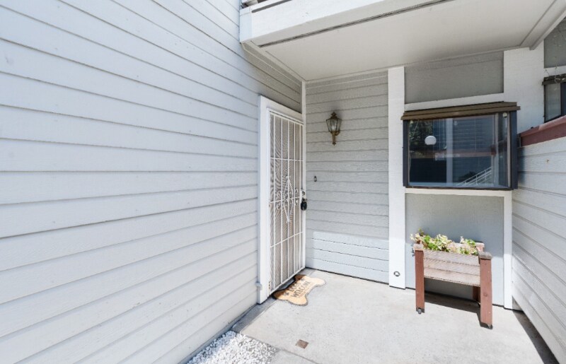 Building Photo - 7417 Auburn Oaks Ct