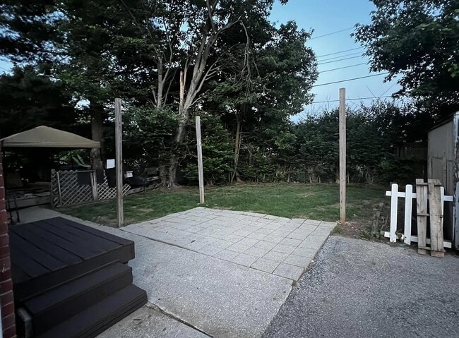 Building Photo - 2034 Nashville Ct