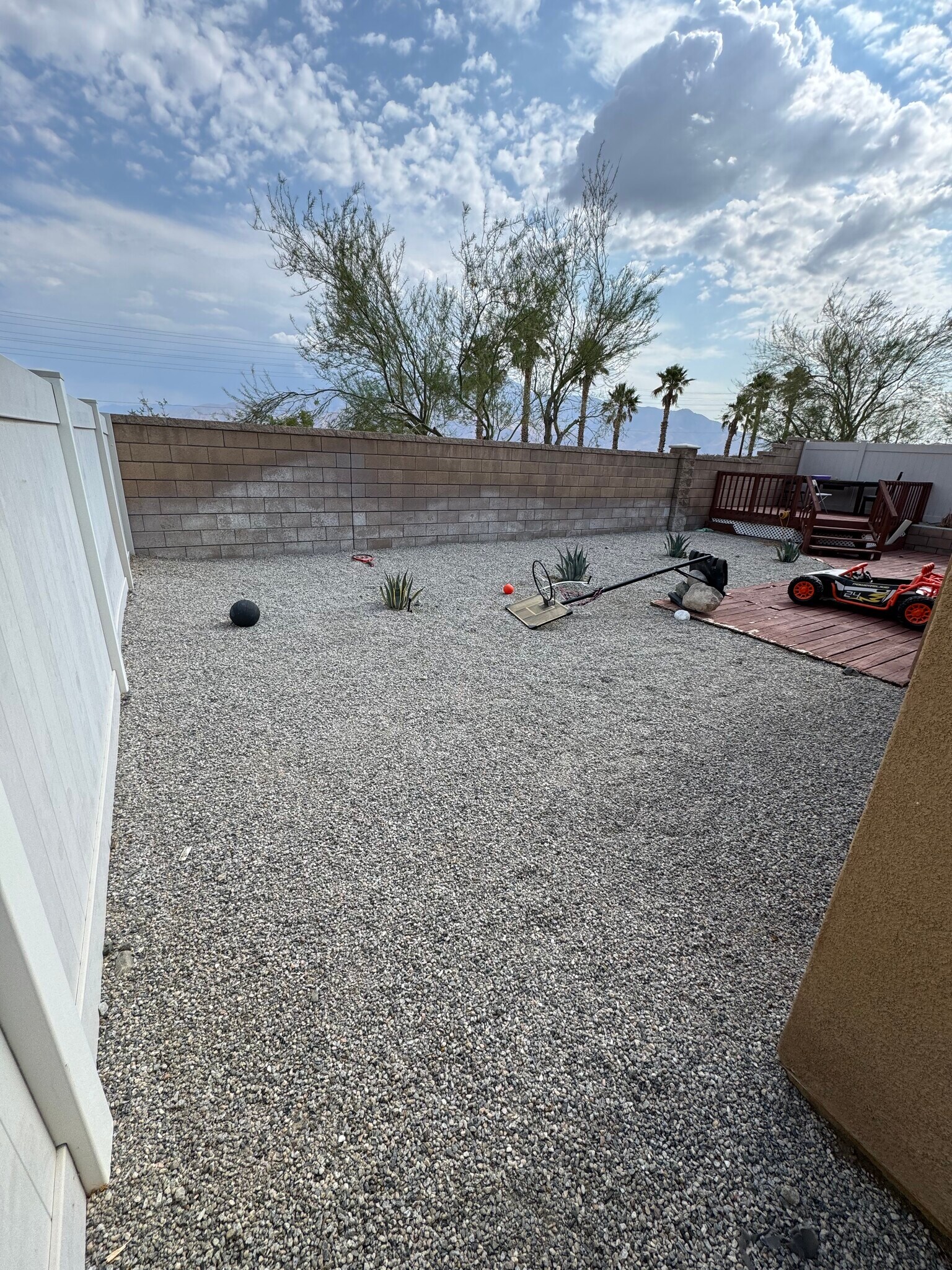 Building Photo - 62555 S Starcross Dr