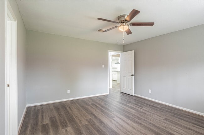 Building Photo - 9462 Fuqua St