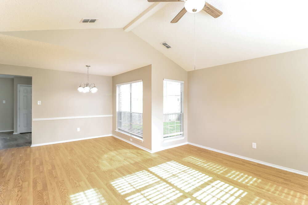 Building Photo - 4612 Greenwich Dr